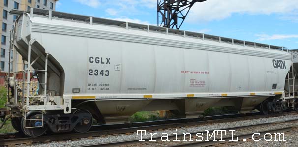 Car/wagon CGLX2343 right side / cot droit