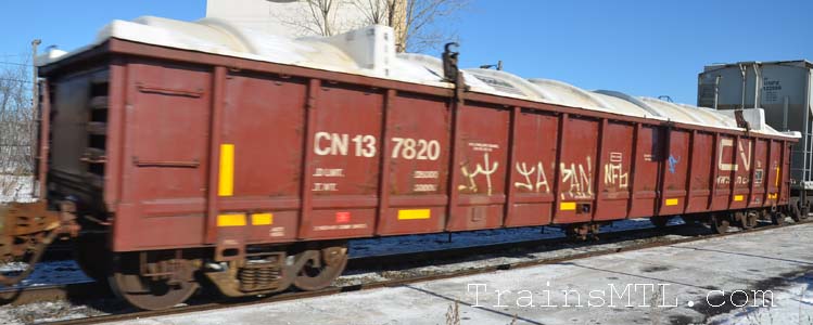 Car/wagon CN137820 left side / cot gauche