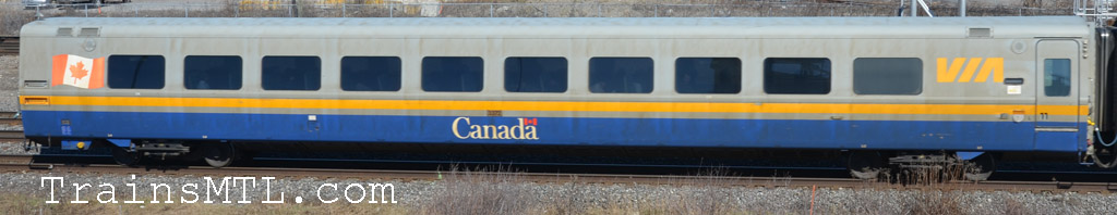 Passenger car VIA 3372 left side / Wagon de passager VIA 3372 cot gauche