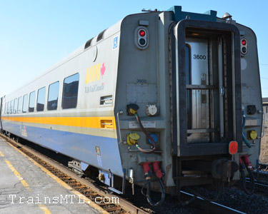 Passenger car when it was the VIA 3600 ''A'' end  / Wagon de passager quand il tait le VIA 3600 cot ''A'' 