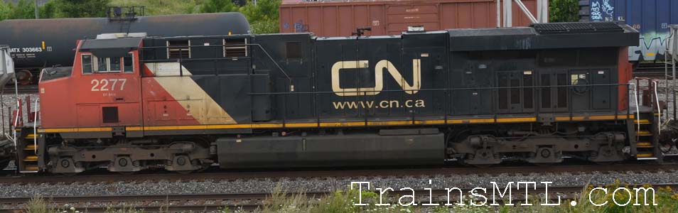 Locomotive CN2277 left side / cot gauche