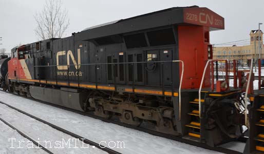 Locomotive CN2278 left side / cot gauche