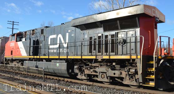 Locomotive CN2298 left side / cot gauche