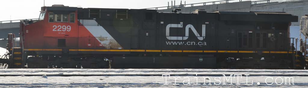 Locomotive CN2299 left side / cot gauche