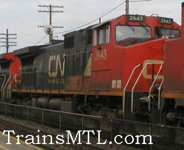 Locomotive CN2643 right side / cot droit