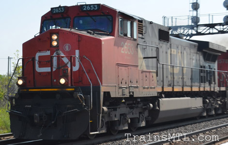 Locomotive CN2653 left side / cot gauche